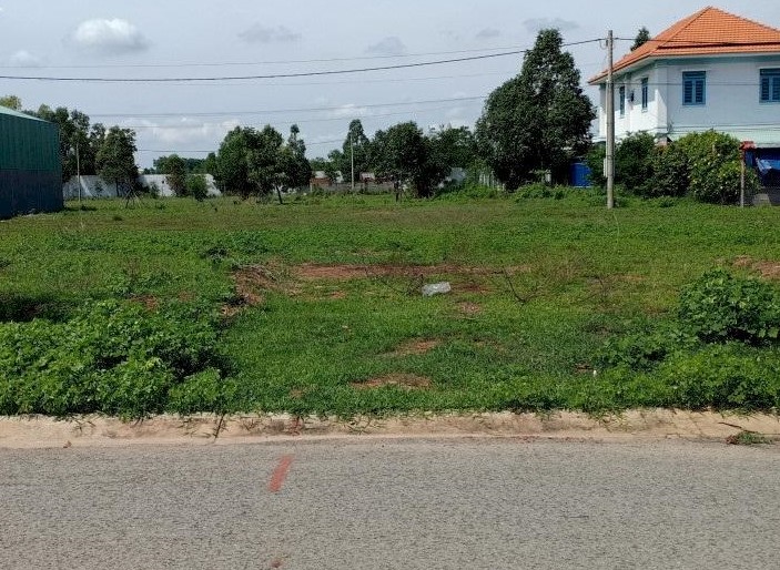 Do cần tiền trả nợ nên tôi đành bán nhanh đất Tân Biên Tây Ninh gần trung tâm