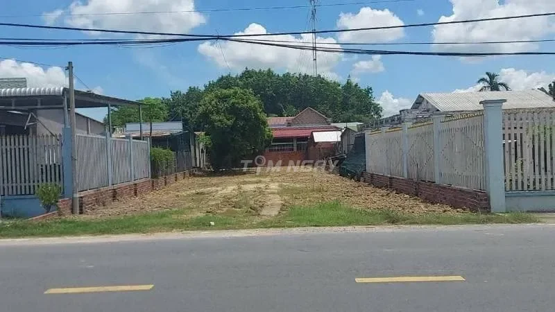 Bán gấp 2.300m2 đất ngay sát kcn, chợ dân đông, shr giá 160tr
