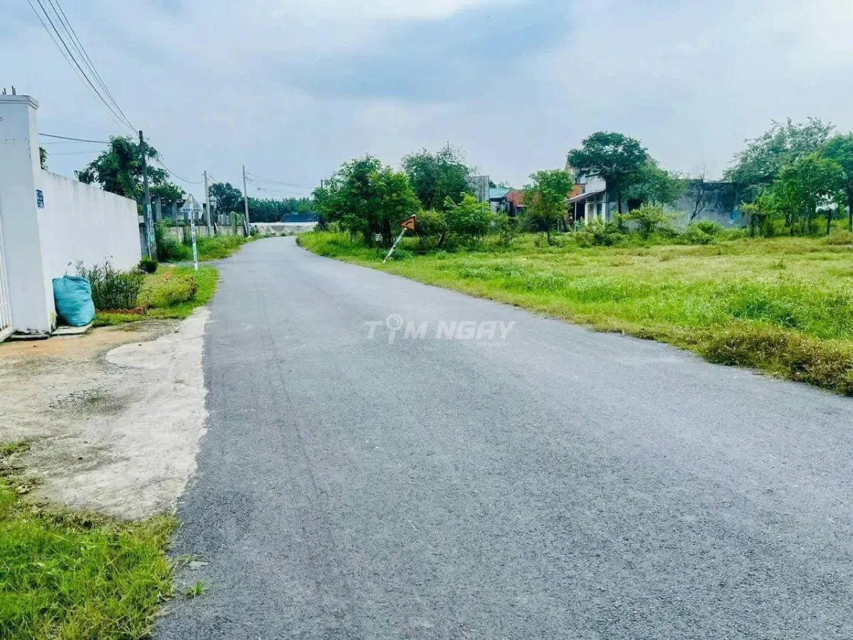 Bán đất Bình Phước 3.600m2 vuông vức rất đẹp, nằm ngay vị trí trung tâm