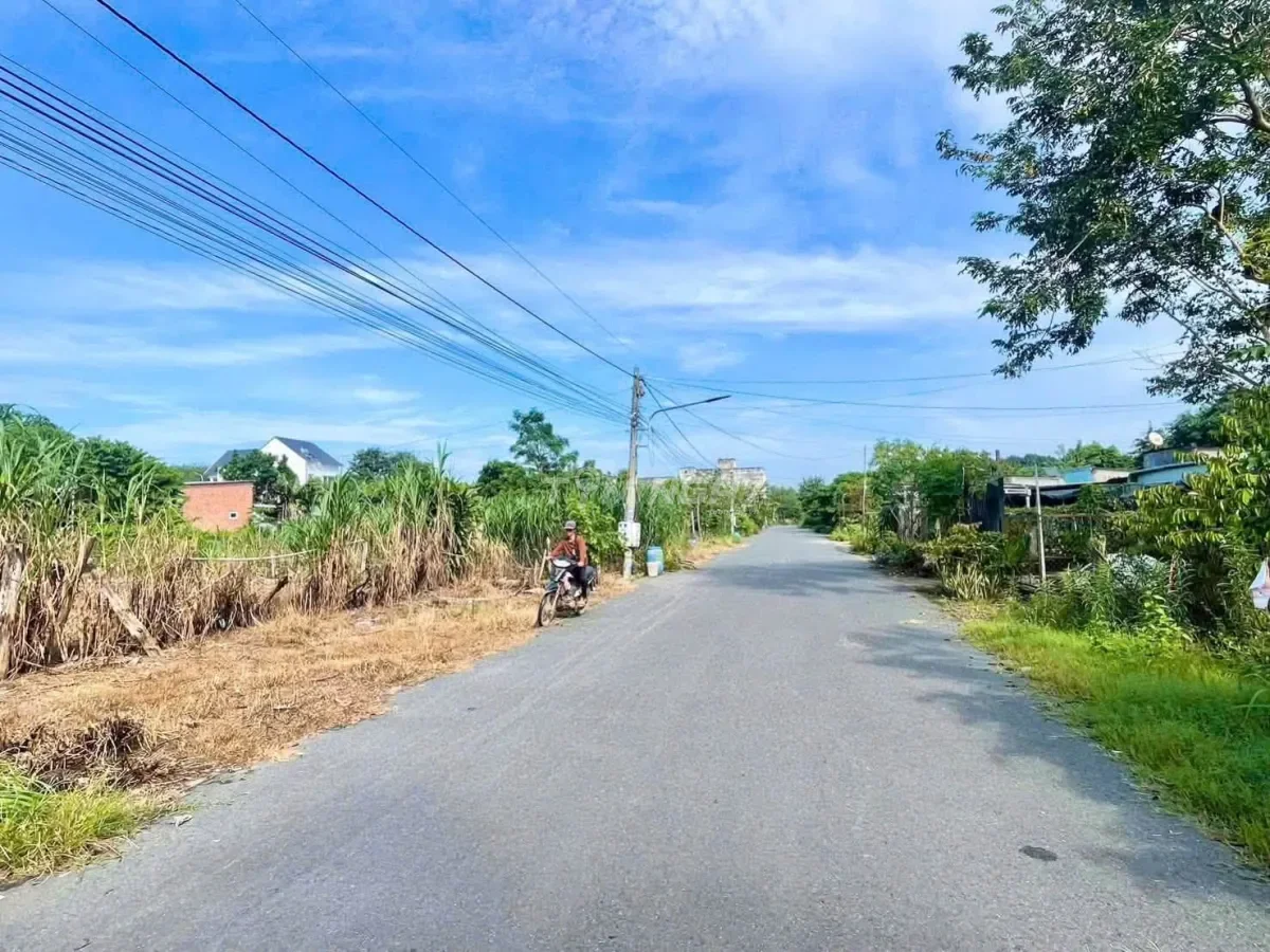Đất vườn Bình Phước 2.500m2 gần trung tâm