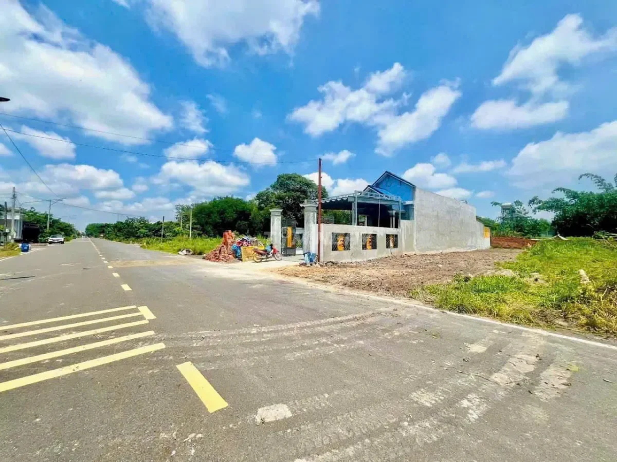 Bán Đất Bình Phước 1.800m2 sổ riêng, đường ô tô vào tận đất